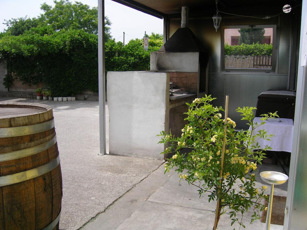 B&B 7 Camini San Giovanni Lupatoto Zewnętrze zdjęcie